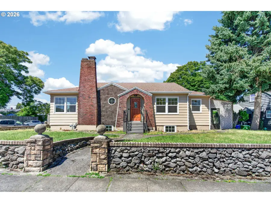 6907 N Maryland Ave, Portland, OR 97217 - #2