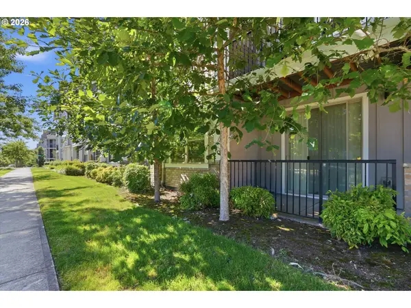 16322 NW Chadwick Way #102, Portland, OR 97229