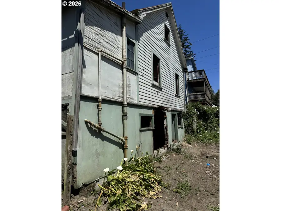 63776 Ellen St, Bunker Hill, OR 97420 - #2