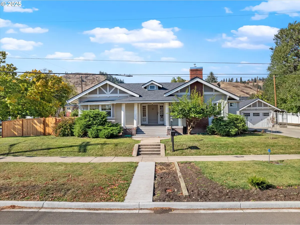 1402 2nd St, La Grande, OR 97850 - Image #1