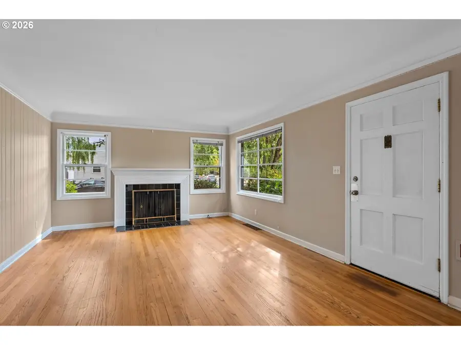 4711 N Amherst St, Portland, OR 97203 - #2