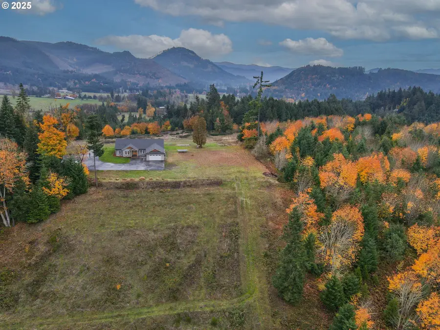 78714 Bryson Sears Rd, Cottage Grove, OR 97424 - Image #2