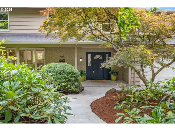 2145 Floral Hill Dr, Eugene, OR 97403