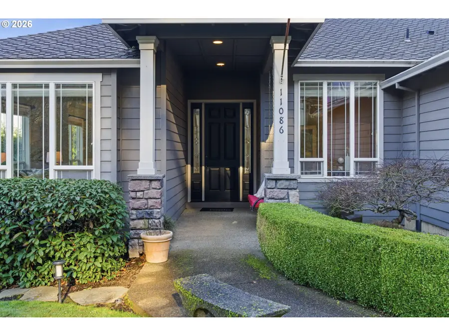 11086 SE Rimrock Dr, Happy Valley, OR 97086 - #3