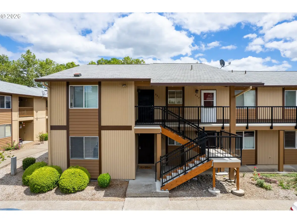 3404 19th Ave #101, Forest Grove, OR 97116 - #1