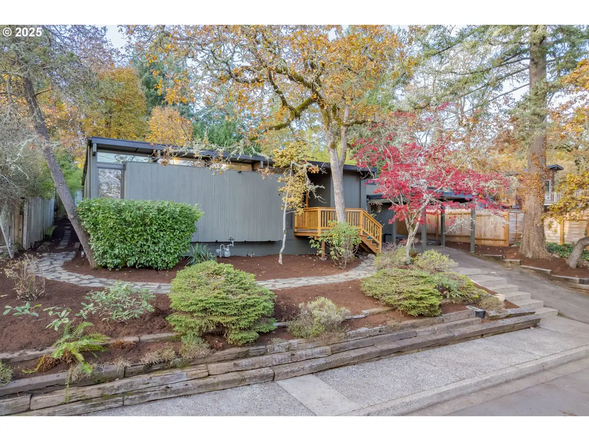 3820 Watkins Ln, Eugene, OR 97405 - Image #1