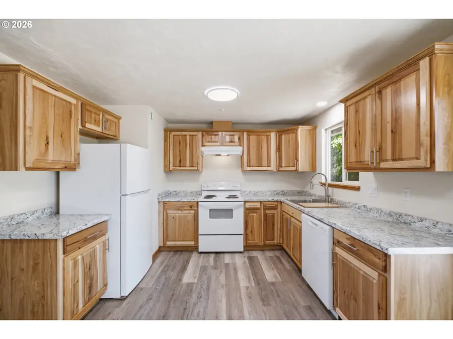 455 SE Park Ave, Corvallis, OR 97333 - #3