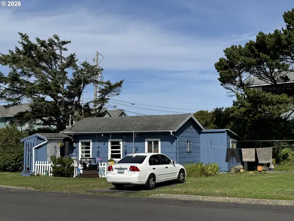 546 NW 10th St, Newport, OR 97365