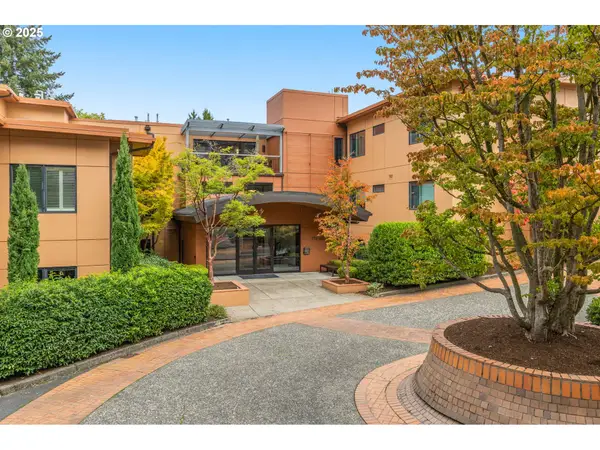 780 NW Westover Sq #3, Portland, OR 97210