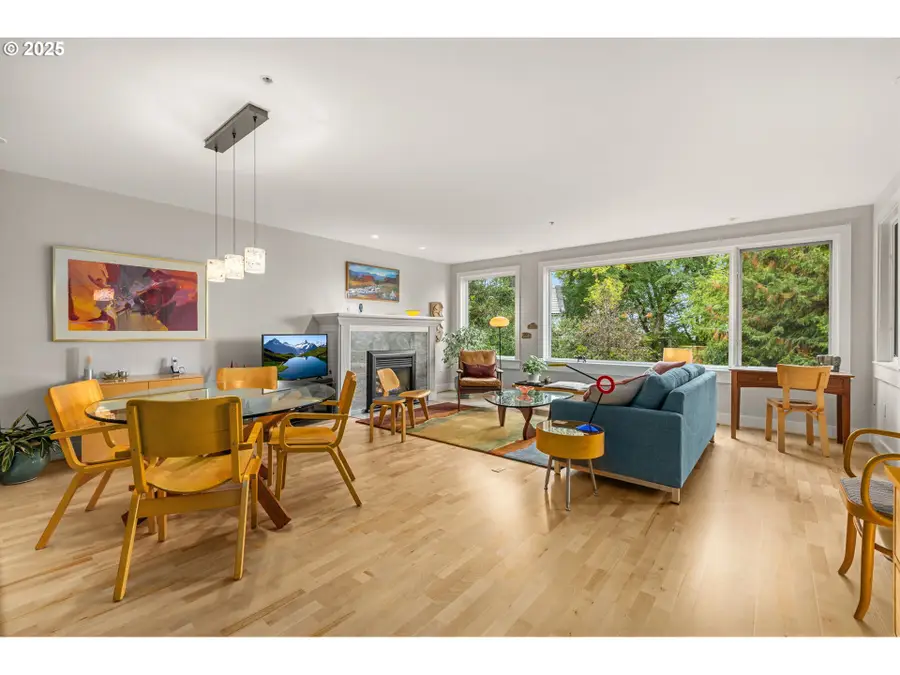 780 NW Westover Sq #3, Portland, OR 97210 - Image #2