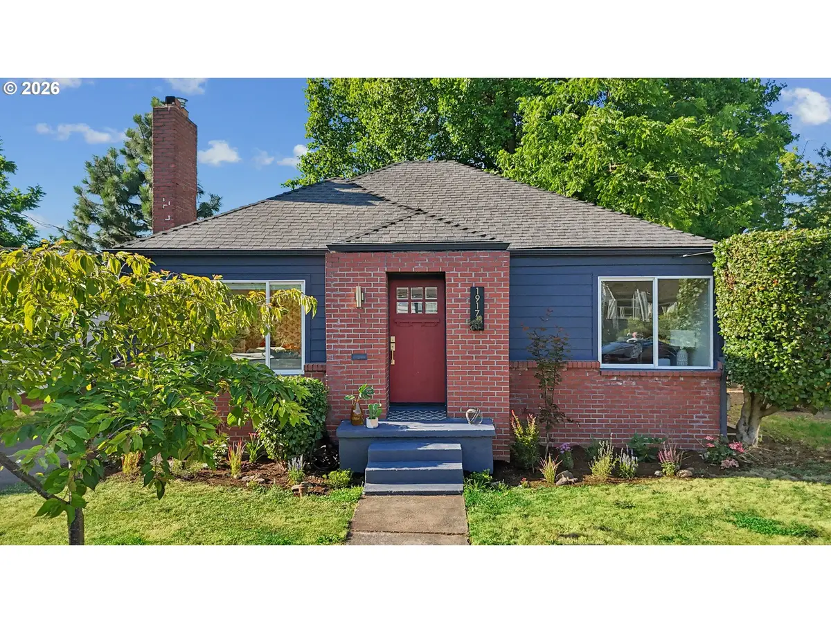 1917 NE Dekum St, Portland, OR 97211 - #1