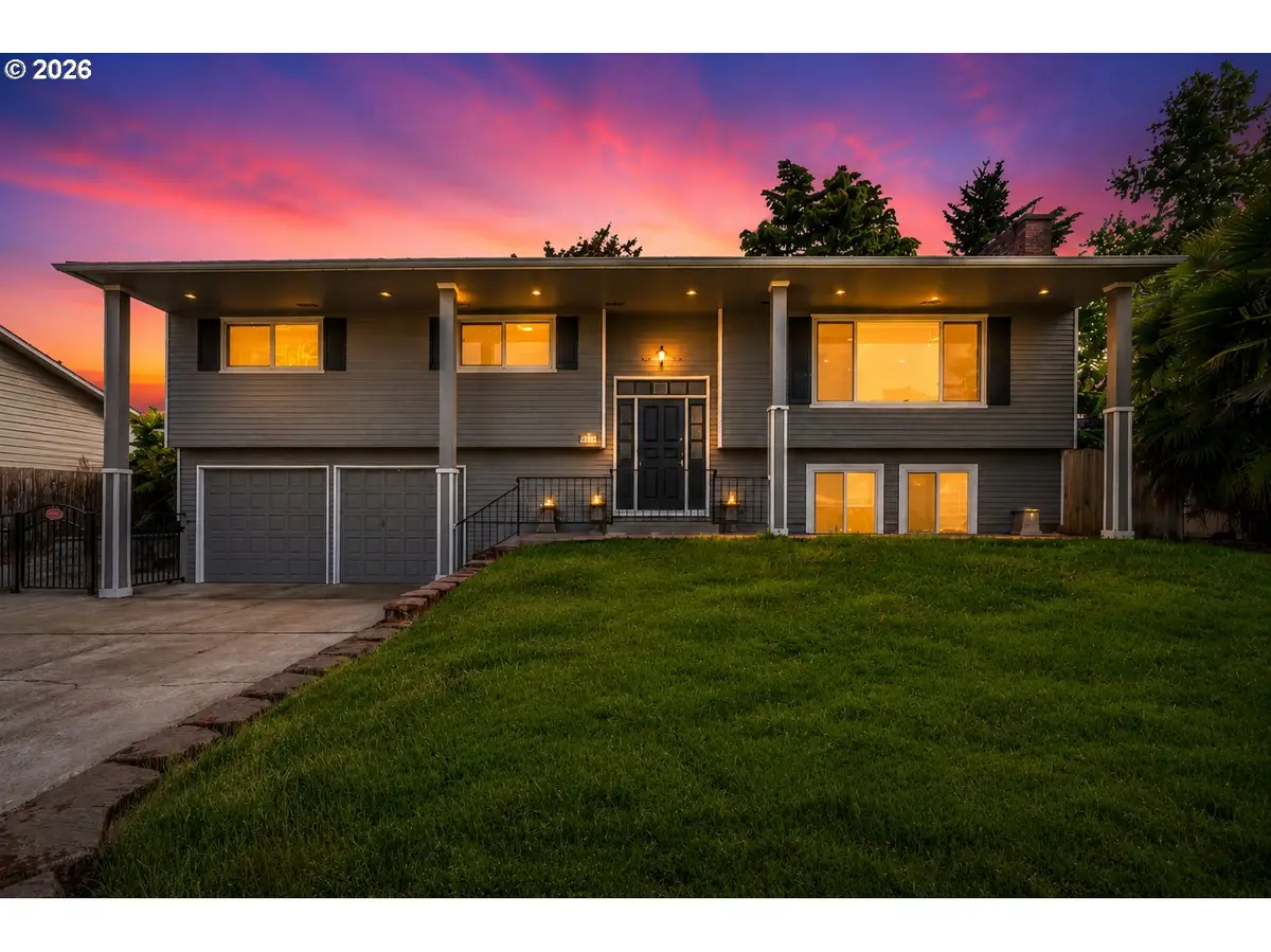 2706 SE Spruce St, Hillsboro, OR 97123 - #1