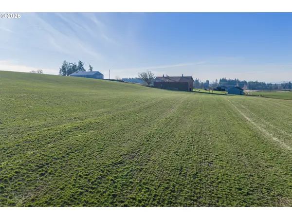 39986 Gisler Rd, Scio, OR 97374