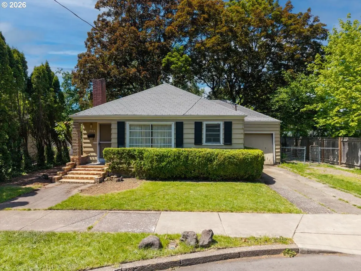 744 NW 17th St, Corvallis, OR 97330 - #1