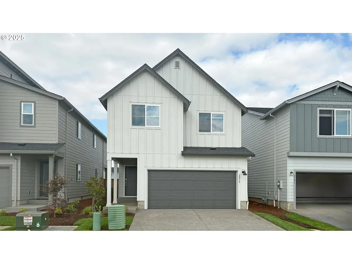 2219 Sawtelle Dr, Woodburn, OR 97071 - Image #1