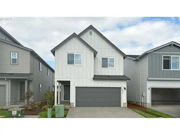 2219 Sawtelle Dr, Woodburn, OR 97071