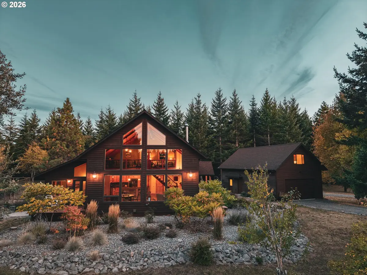 8 Windago Ln, White Salmon, WA 98672 - #1