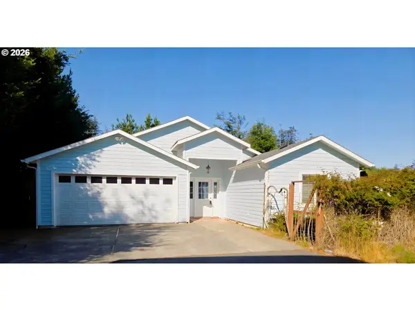 29224 Skunk Run Rd, GoldBeach, OR 97444