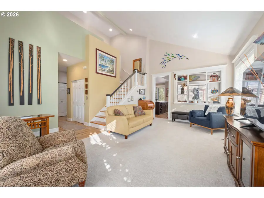 1915 Heitzman Way, Eugene, OR 97402 - #3