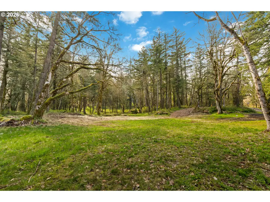 445 Country Club Rd, Hood River, OR 97031 - #2