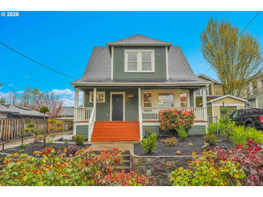 2535 SE 32nd Ave, Portland, OR 97202 - #2