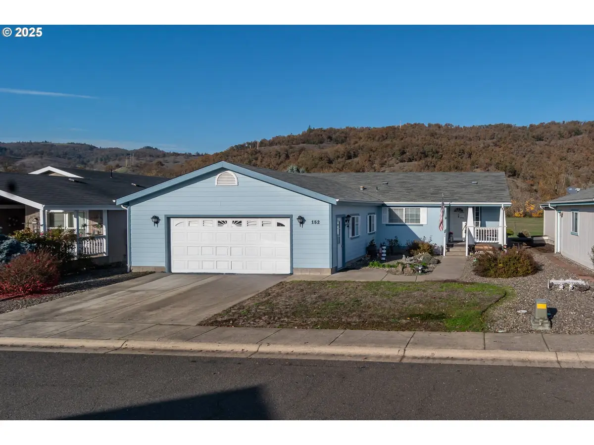 152 Jacob Hale Way, Roseburg, OR 97471 - Image #1