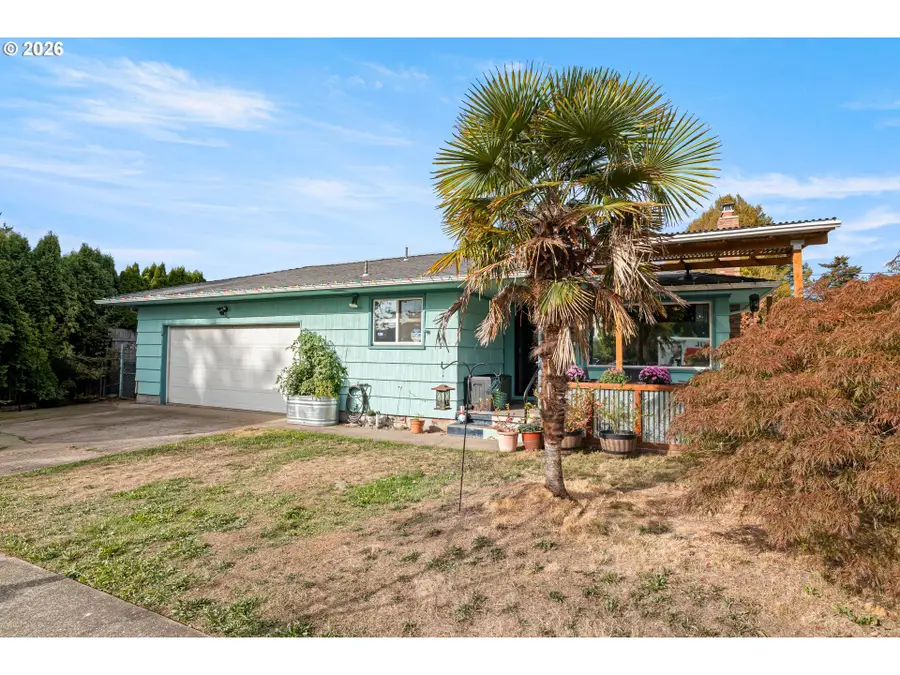 605 SE 166th Pl, Portland, OR 97233 - #2