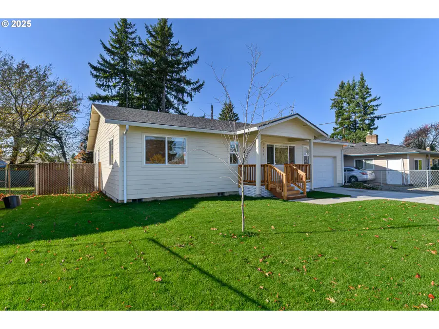 2211 SE 182nd Ave, Portland, OR 97233 - Image #2