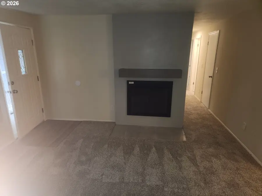 3525 SE 141st Ave, Portland, OR 97236 - Image #3