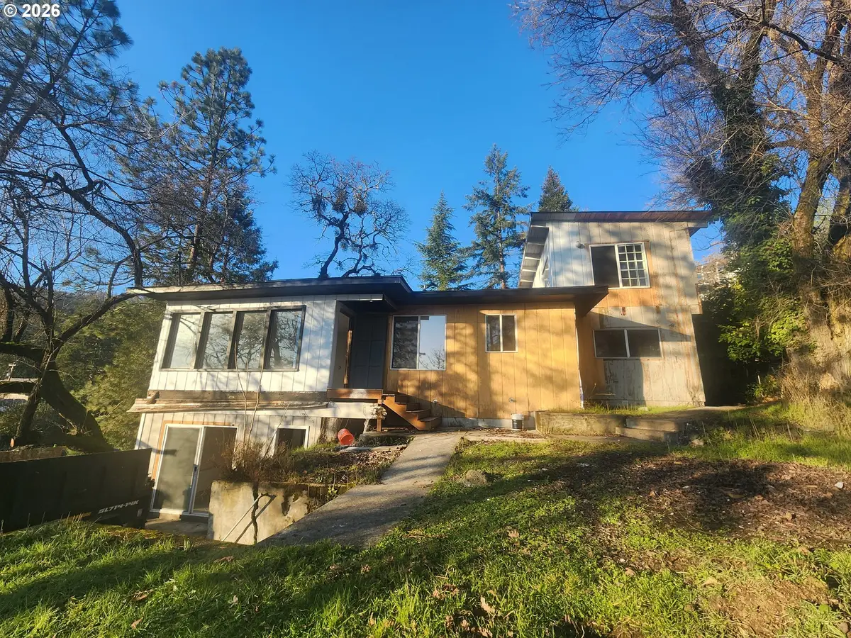 1314 NE Beulah Dr, Roseburg, OR 97470 - #1