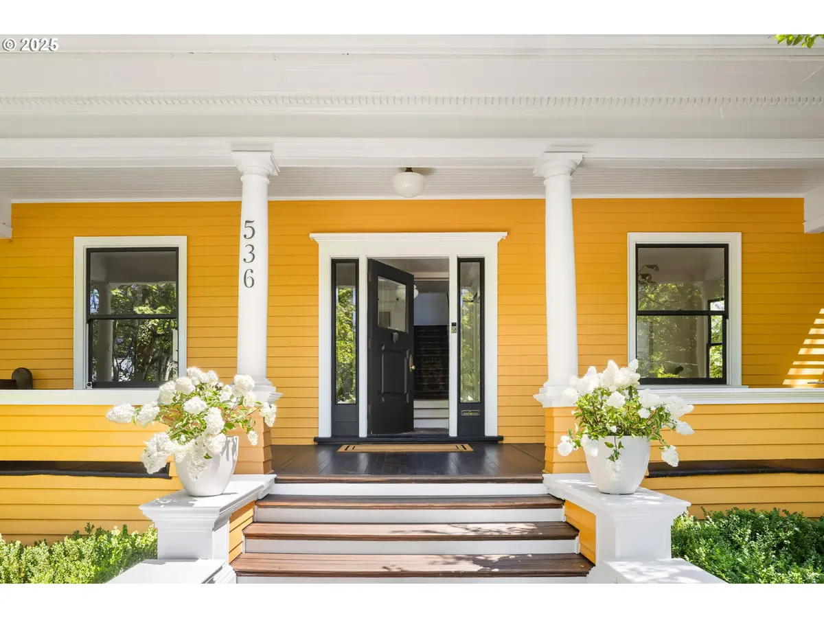 536 SE 17th Ave, Portland, OR 97214 - #1