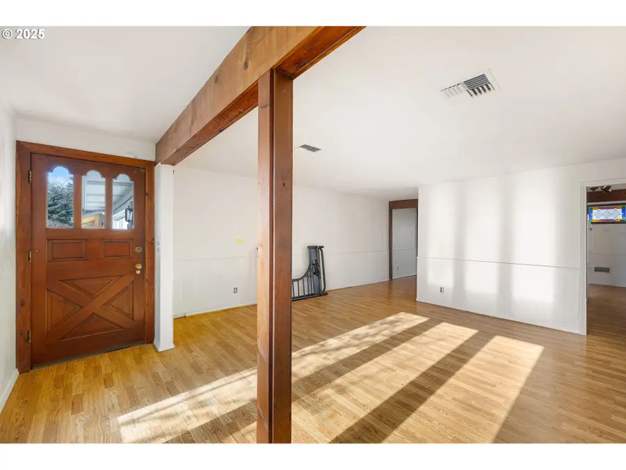 1565 Monterey Ave, Eugene, OR 97401 - Image #3