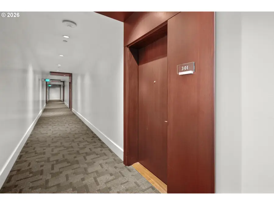 1001 NW Lovejoy St #301, Portland, OR 97209 - #2