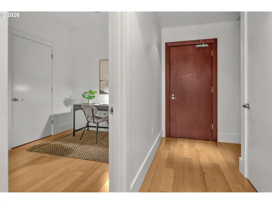 1001 NW Lovejoy St #301, Portland, OR 97209 - #3