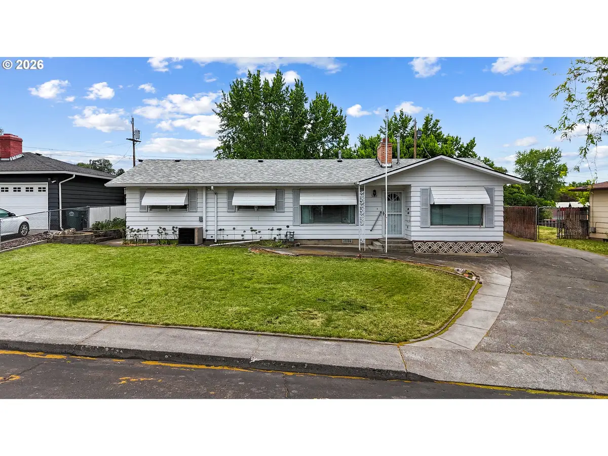 3218 SW Isaac Ave, Pendleton, OR 97801 - #1