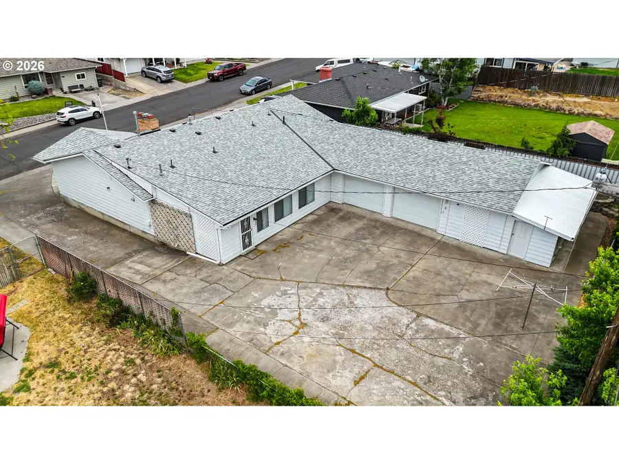 3218 SW Isaac Ave, Pendleton, OR 97801 - #3