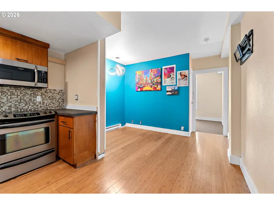 1829 NW Lovejoy St #106, Portland, OR 97209 - #3
