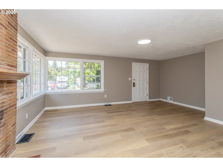 2607 E 26th St, Vancouver, WA 98661 - #3