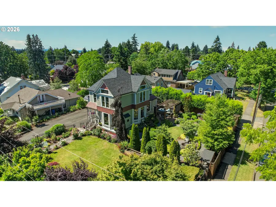 712 E 28th St, Vancouver, WA 98663 - #2