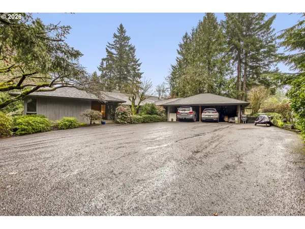 1000 Forest Meadows Way, LakeOswego, OR 97034