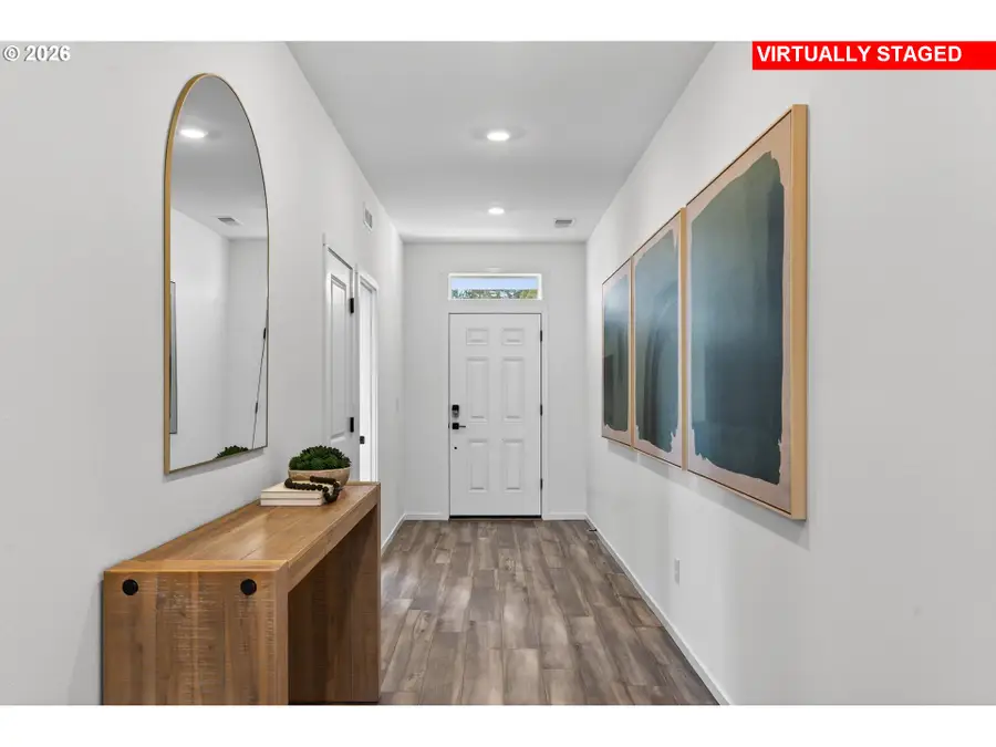 1065 Clemson St, Woodburn, OR 97071 - #3