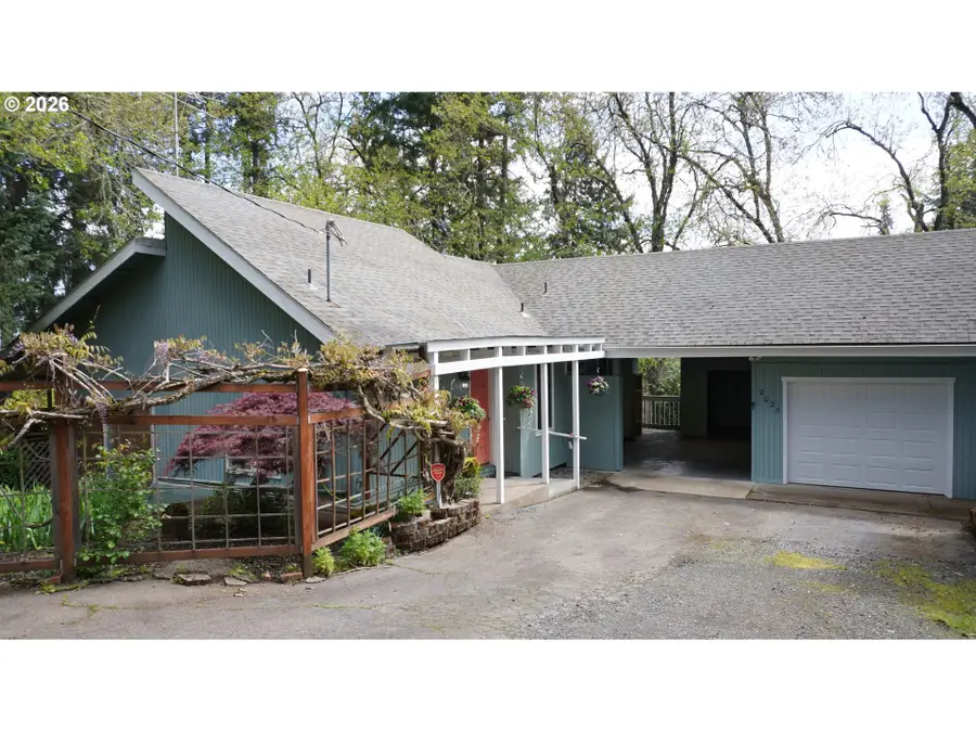 2025 W 25th Ave, Eugene, OR 97405 - #2