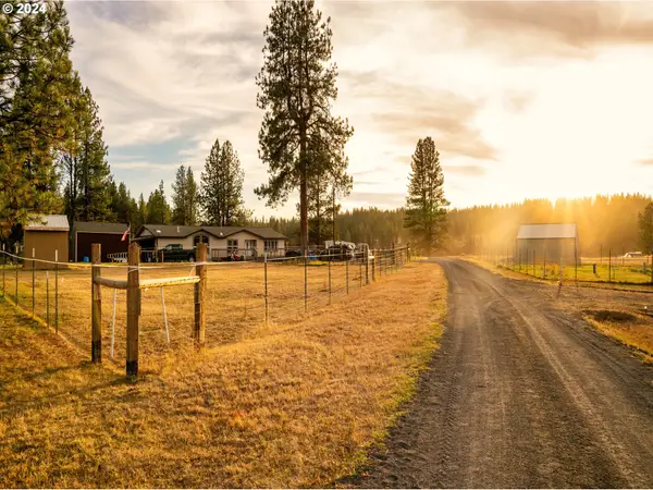 54508 Coombs Loop, LaGrande, OR 97850