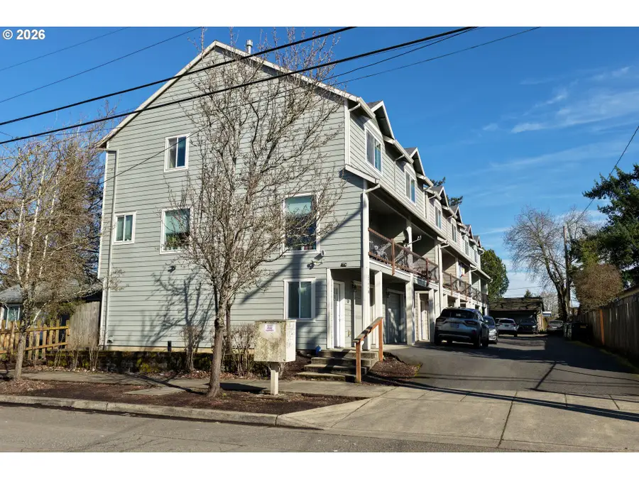 2544 SE 141st Ave, Portland, OR 97236 - #2