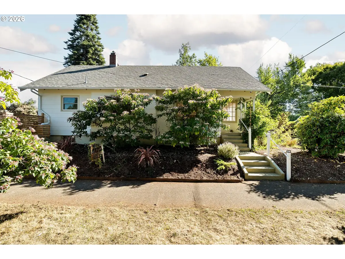 5936 N Burrage Ave, Portland, OR 97217 - #1