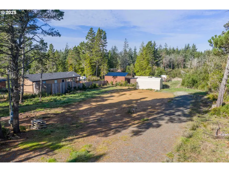 88761 Highway 42s, Bandon, OR 97411 - Image #3