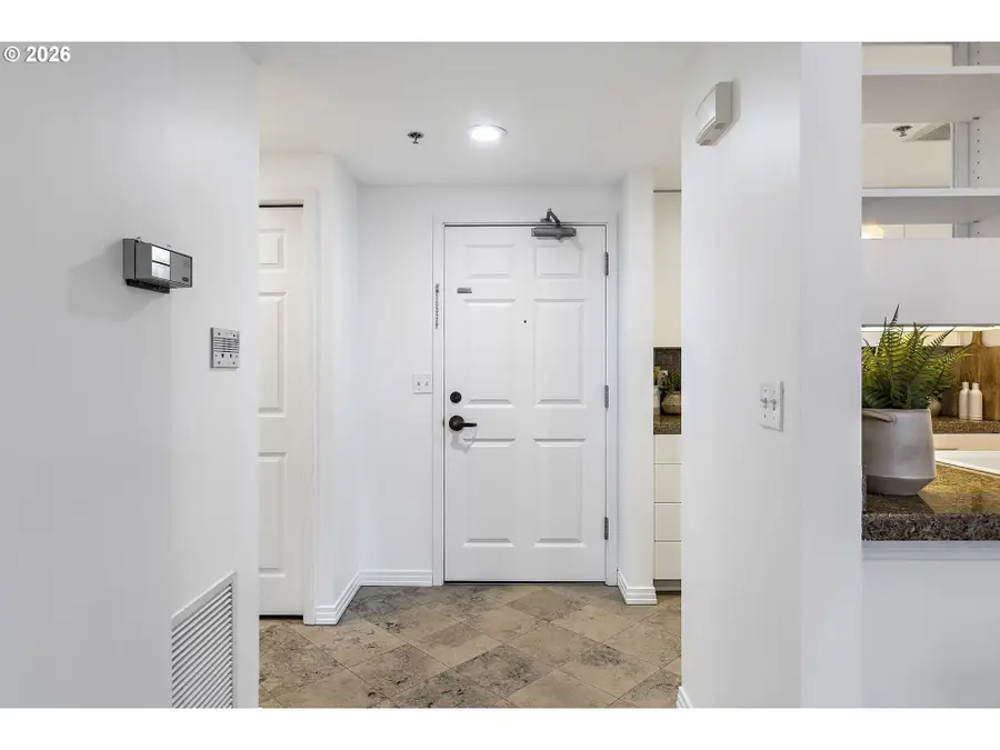 1132 SW 19th Ave #505, Portland, OR 97205 - #3