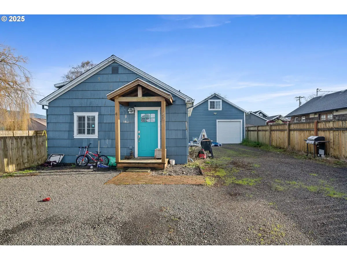 405 Evergreen Dr, Tillamook, OR 97141 - Image #1