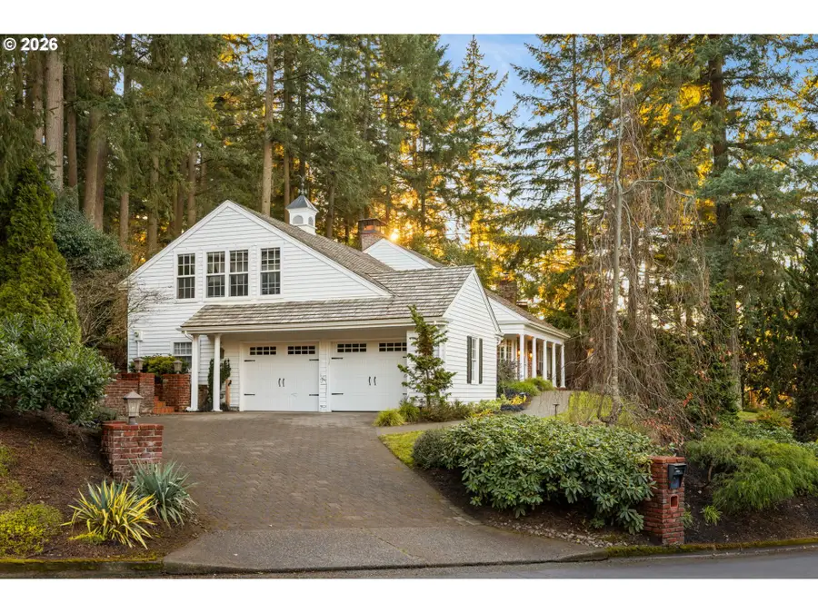 39 Hillshire Dr, Lake Oswego, OR 97034 - Image #3