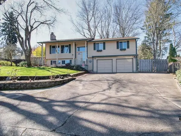 4031 SE Knarr Cir, Troutdale, OR 97060